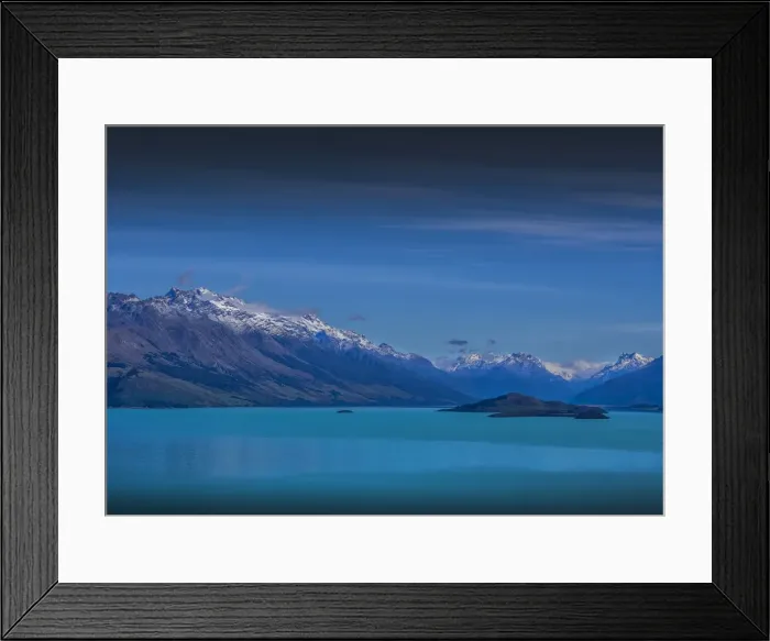 Framed Print : Beautiful lake Wakitipu, Otago, during the autumn season, south island, New Zealand Framed Print : Beautiful lake Wakitipu, Otago, during the autumn season, south island, New Zealand