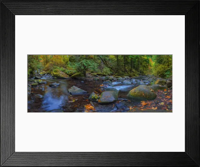 Framed Print : Multnomah creek, Columbia river gorge, Oregon, USA Framed Print : Multnomah creek, Columbia river gorge, Oregon, USA