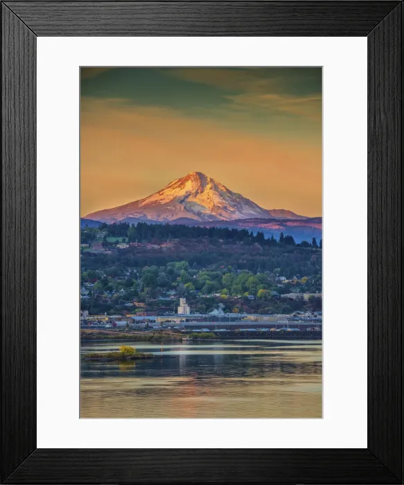Framed Print : Mount Hood in Oregon, as seen from Washington state, USA Framed Print : Mount Hood in Oregon, as seen from Washington state, USA