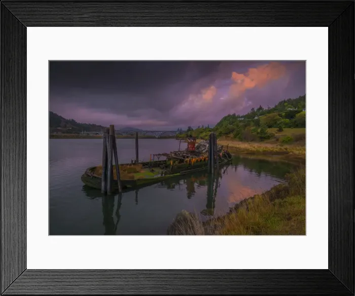 Framed Print : The wreck of the Mary-D Gold beach, The Oregon coastline, USA
