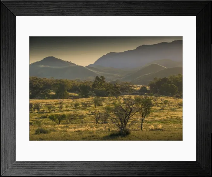 Framed Print : A view of the southern Flinders Ranges National Park near Wilpena, in South Australia