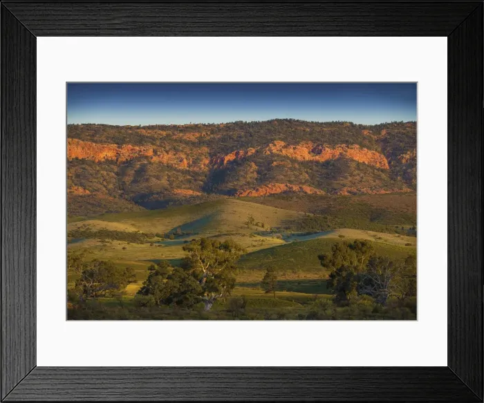 Framed Print : A view of the southern Flinders Ranges National Park near Wilpena, in South Australia Framed Print : A view of the southern Flinders Ranges National Park near Wilpena, in South Australia