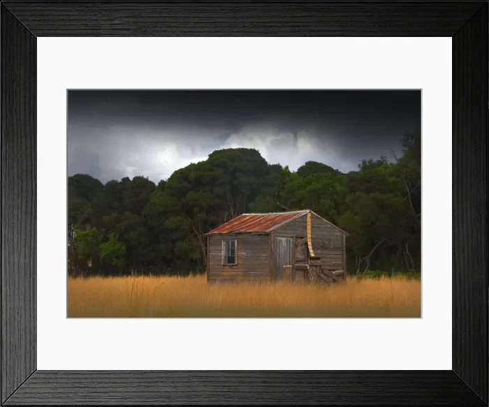Framed Print : Old and abandoned farm hut in the rurals of King Island, Bass Strait, Tasmania, Australia