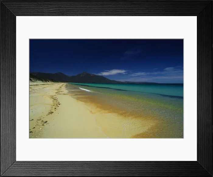 Framed Print : A view of the beach in the Freycinet National park, eastern coastline of Tasmania