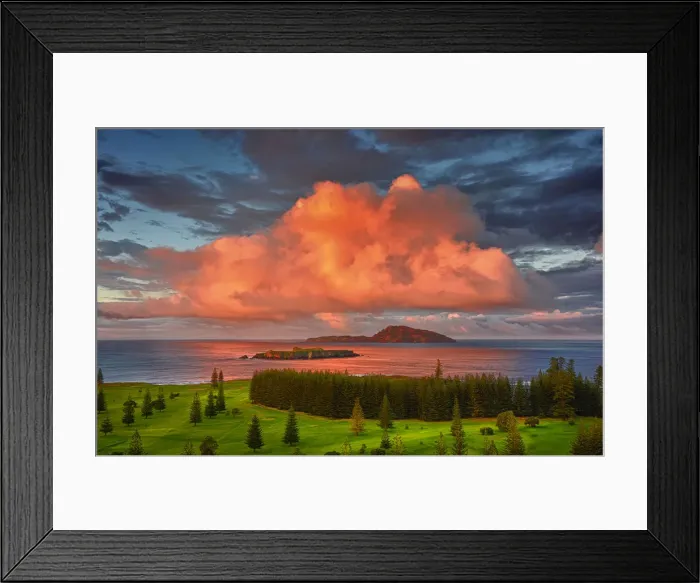 Framed Print : First light hits the coastal clouds and turns them a vivid pink at Slaughter bay, Norfolk Island