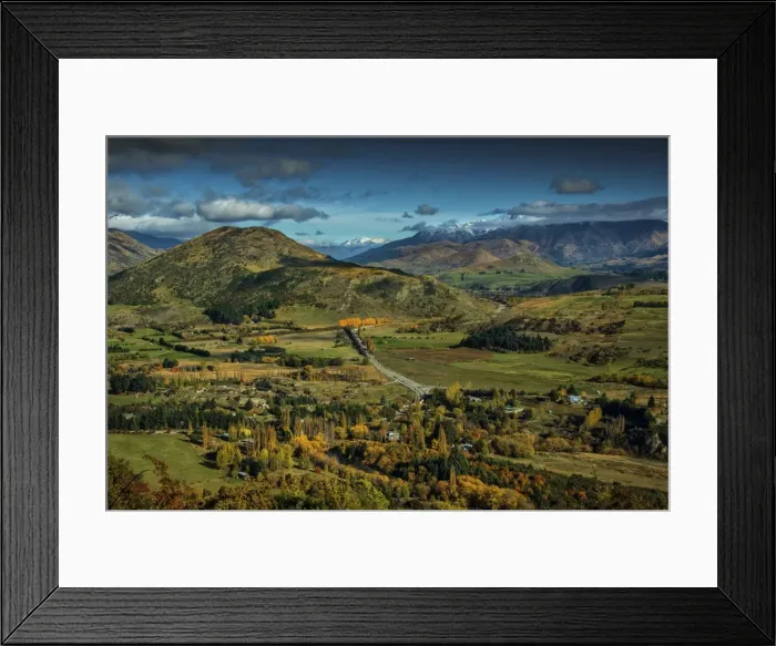 Framed Print : Hayes Valley viewpoint, South Island of New Zealand