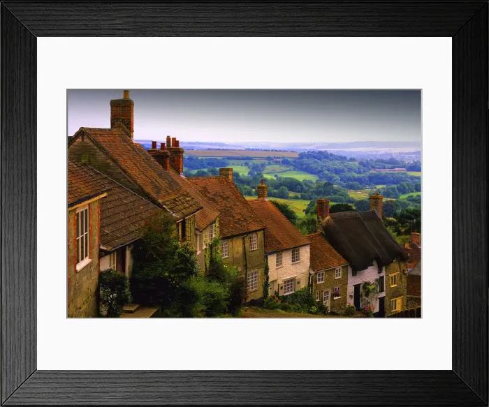 Framed Print : Ancient Cobbles of Gold Hill, Shaftesbury