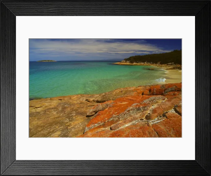 Framed Print : Beautiful aqua coloured water on the east coast of the Freycinet Peninsular, Tasmania Framed Print : Beautiful aqua coloured water on the east coast of the Freycinet Peninsular, Tasmania