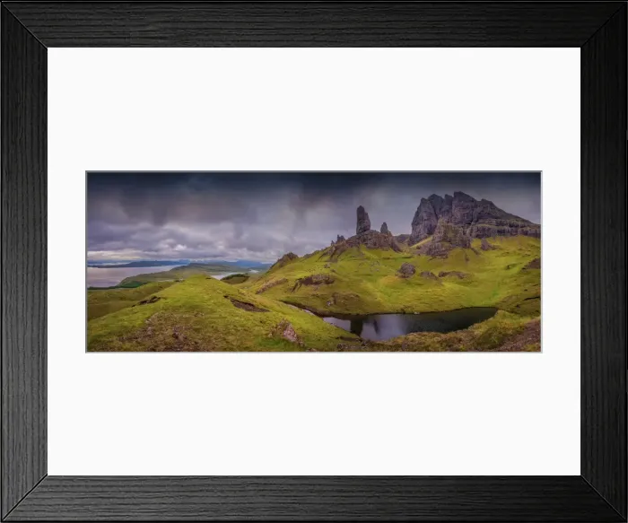 Framed Print : Old man of Storre, Isle of Skye, Inner Hebrides, Scotland Framed Print : Old man of Storre, Isle of Skye, Inner Hebrides, Scotland