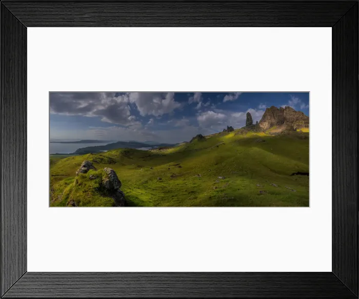 Framed Print : Old man of Storre, Isle of Skye, Inner Hebrides, Scotland