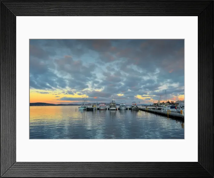 Framed Print : View on the Derwent Estuary, Hobart, southern Tasmania Framed Print : View on the Derwent Estuary, Hobart, southern Tasmania