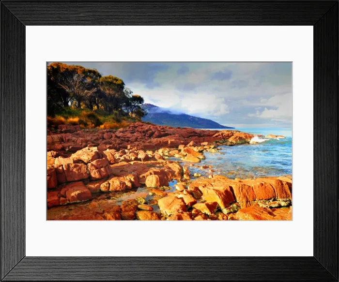 Framed Print : Coles Bay, Freycinet Pensinsular, east coastline of Tasmania