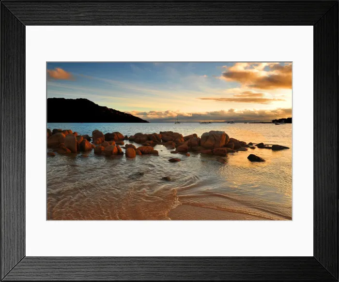 Framed Print : Coles Bay, Freycinet Pensinsular, east coastline of Tasmania
