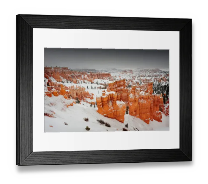 Framed Print : Bryce Canyon National park with a winter covering of snow, Utah, south west United States