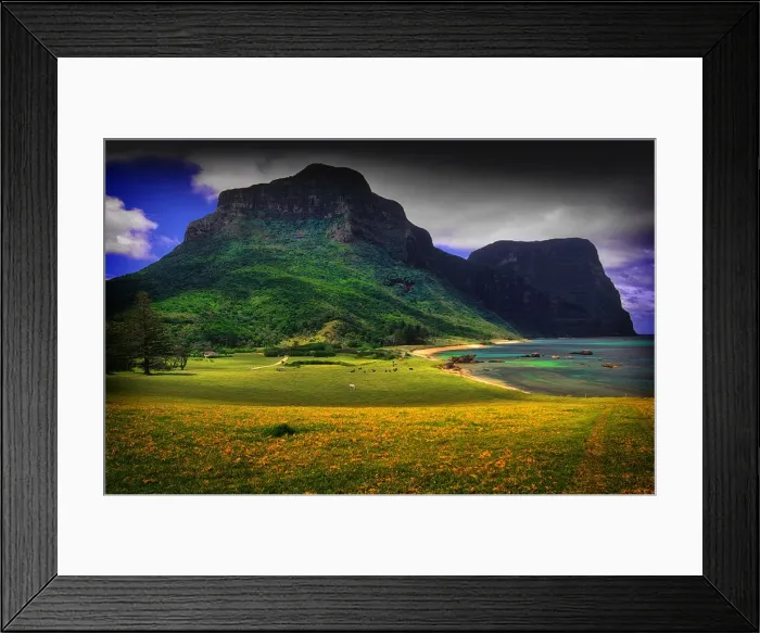 Framed Print : Scenically beautiful and a world heritage designated location, Lord Howe Island lies between the South Pacific ocean and the Tasman sea off the coast of New South Wales, Australia