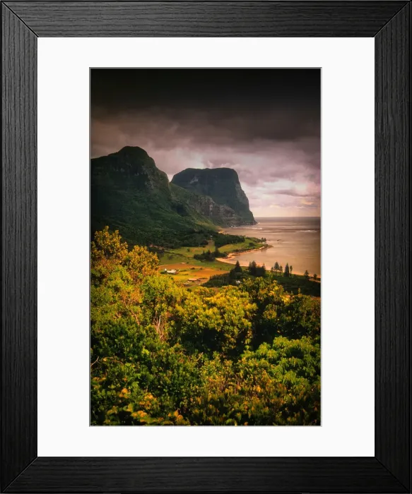 Framed Print : Scenically beautiful and a world heritage designated location, Lord Howe Island lies between the South Pacific ocean and the Tasman sea off the coast of New South Wales, Australia
