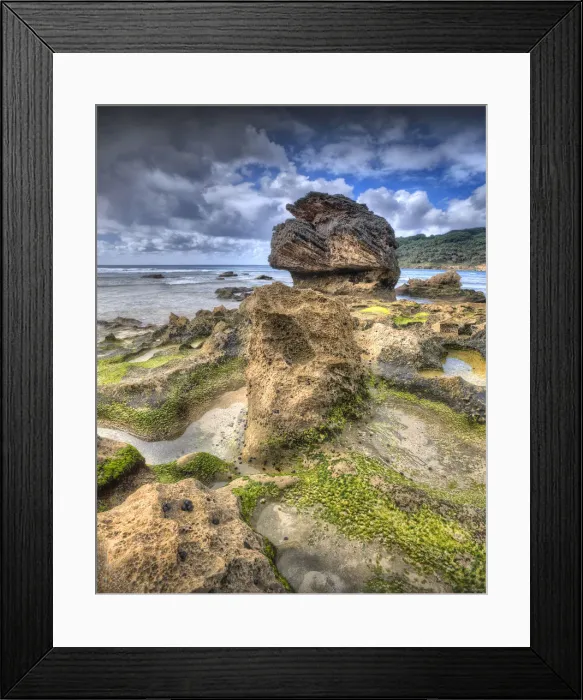 Framed Print : Scenically beautiful and a world heritage designated location, Lord Howe Island lies between the South Pacific ocean and the Tasman sea off the coast of New South Wales, Australia