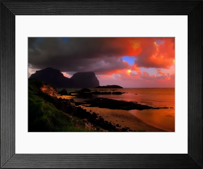 Framed Print : Scenically beautiful and a world heritage designated location, Lord Howe Island lies between the South Pacific ocean and the Tasman sea off the coast of New South Wales, Australia