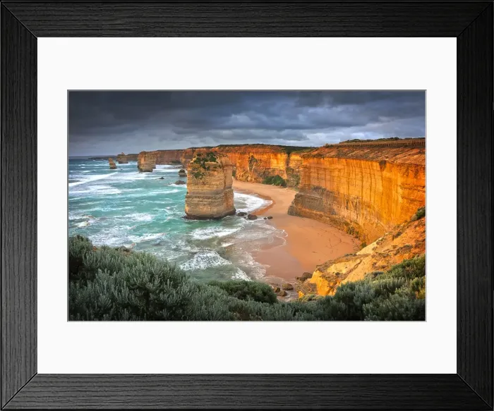 Framed Print : View to the 12 apostles on the Shipwreck coastline near Port Campbell, Victoria
