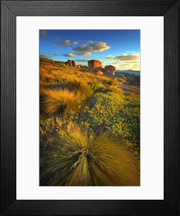 Framed Print : Boulders and rock formations at Marshall bay, Flinders Island, Bass Strait, Tasmania