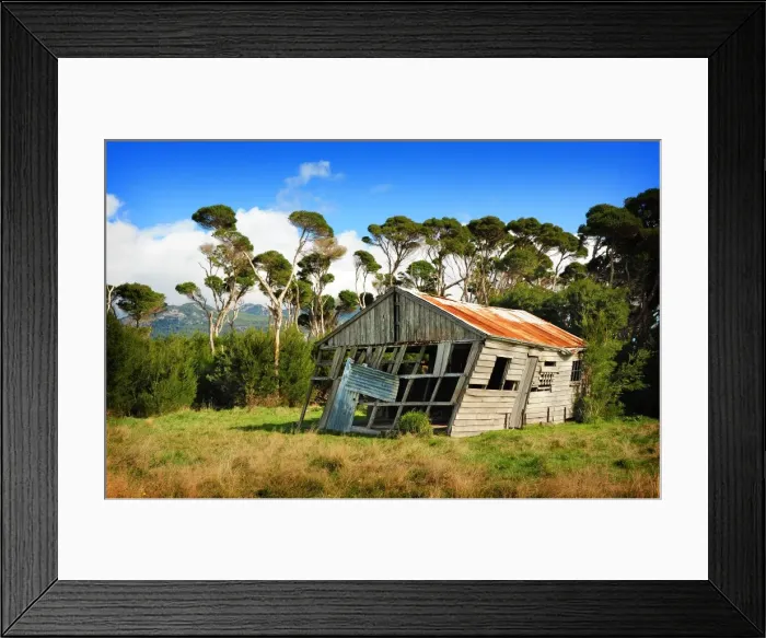 Framed Print : Abandoned and derelict old machinery shed in the rural farmland of Flinders Island, Bass Strait, Tasmania