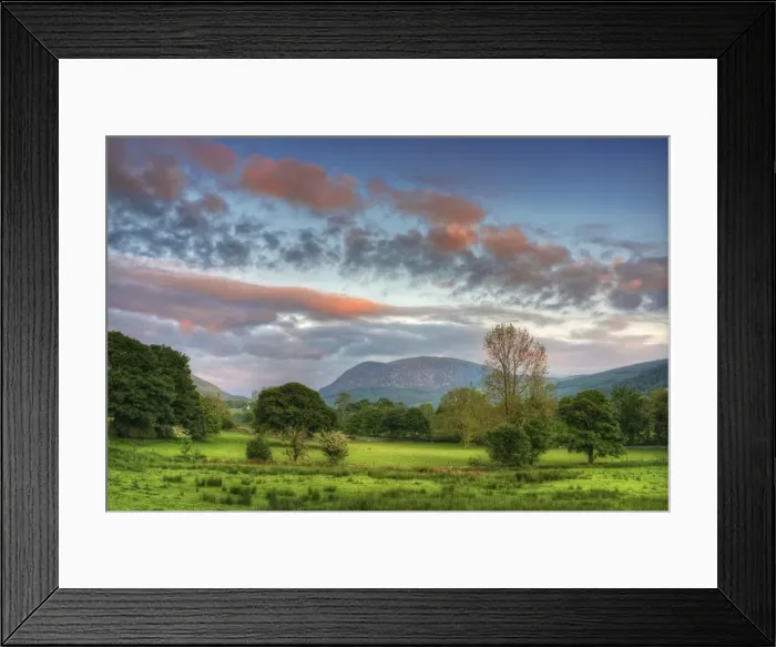 Framed Print : Countryside farming view within the Snowdonia National Park in northern Wales, United Kingdom Framed Print : Countryside farming view within the Snowdonia National Park in northern Wales, United Kingdom