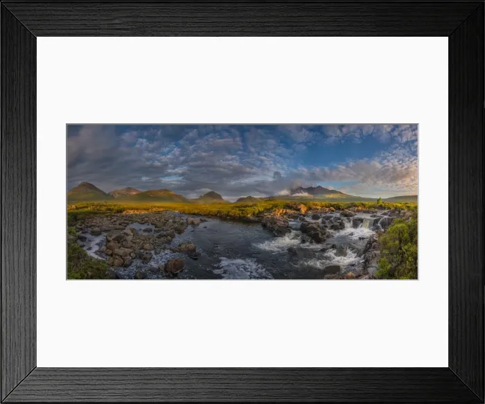 Framed Print : view to the Cuillins, a dramatic mountain range on the Isle of Skye, Inner Hebrides, Scotland