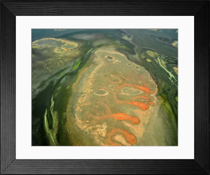 Framed Print : An Aerial view of the Australian outback in flood, showing the vibrant colours of the Landscape