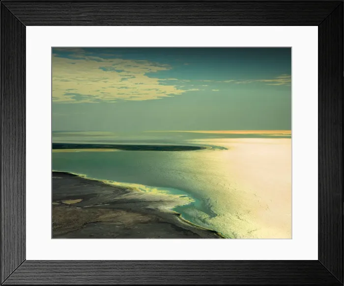 Framed Print : An Aerial view of the Australian outback in flood around Lake Eyre, showing the vibrant colours of the Landscape Framed Print : An Aerial view of the Australian outback in flood around Lake Eyre, showing the vibrant colours of the Landscape