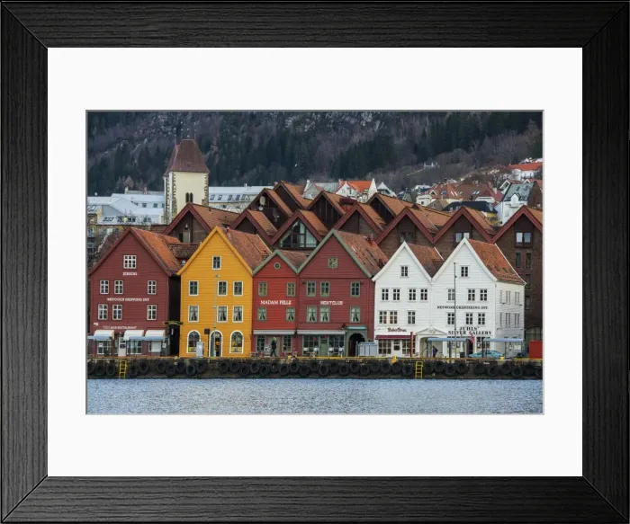 Framed Print : City lights of Oslo