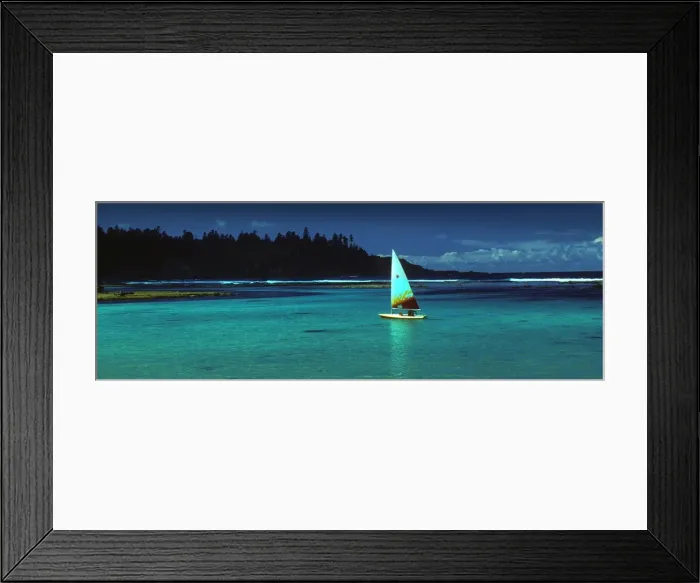 Framed Print : Sailing on Emily bay
