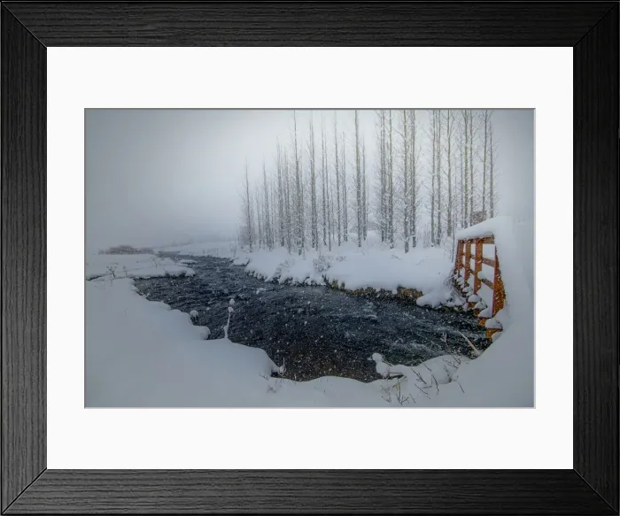 Framed Print : Falling snow Hvita Framed Print : Falling snow Hvita