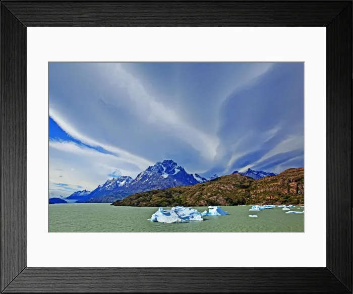 Framed Print : Icebergs and mountains Framed Print : Icebergs and mountains