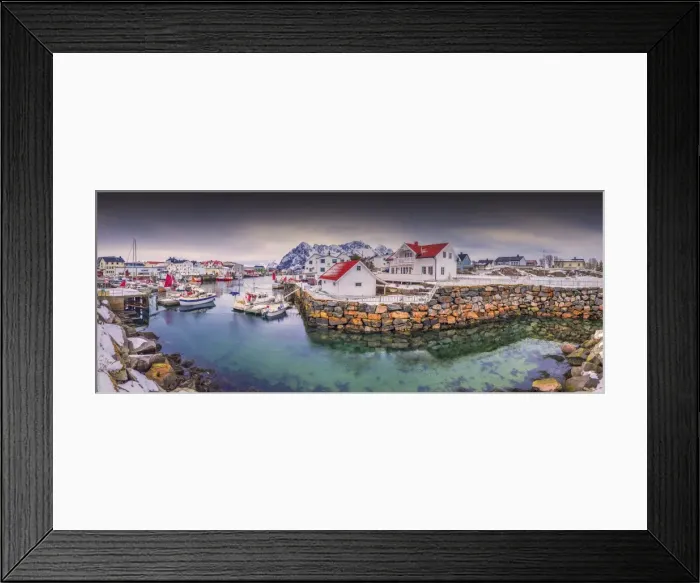 Framed Print : A winter scene at Henningsvaer harbour, Lofoten Peninsular, arctic circle of Norway Framed Print : A winter scene at Henningsvaer harbour, Lofoten Peninsular, arctic circle of Norway