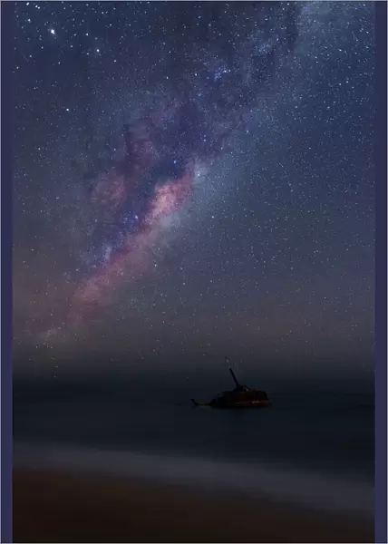 milkyway over old shipwreck the sygna