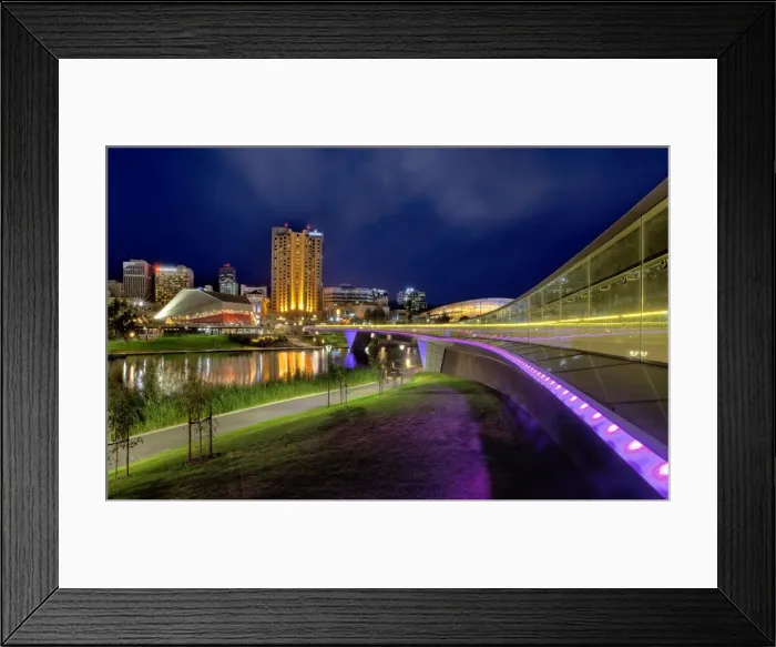 Framed Print : Adelaide River Torrens & The Riverbank Precinct Footbridge, South Australia Framed Print : Adelaide River Torrens & The Riverbank Precinct Footbridge, South Australia