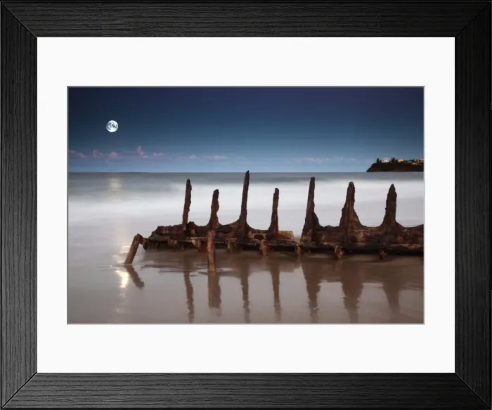 Framed Print : Moonrise over the wreck