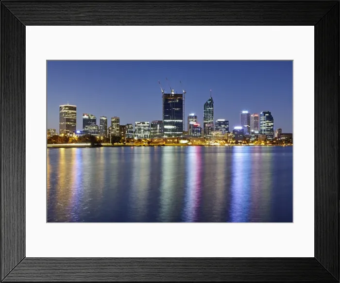 Framed Print : Skyline of the business district of Perth with Swan River Framed Print : Skyline of the business district of Perth with Swan River