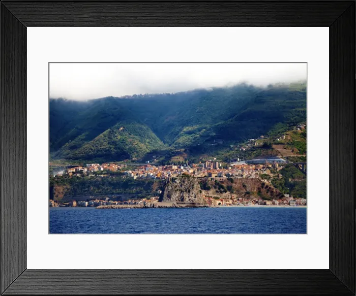Framed Print : View of the Chianalea and Castle of Scilla, Calabria, Italy Framed Print : View of the Chianalea and Castle of Scilla, Calabria, Italy