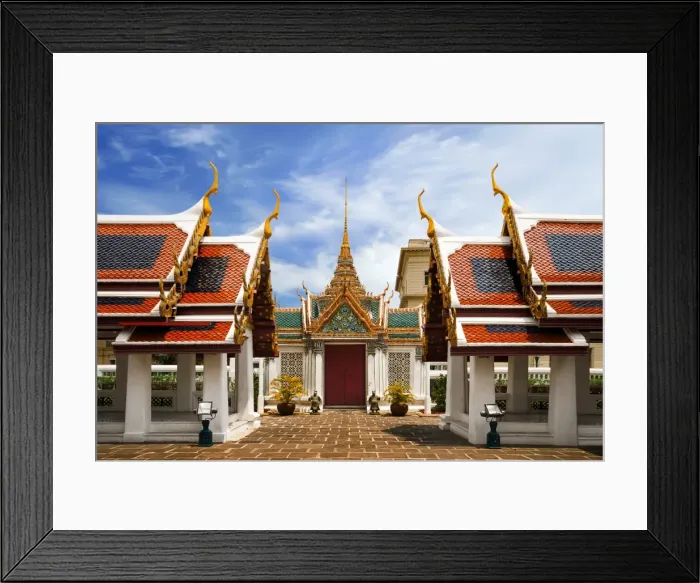 Framed Print : The Gateway of Phra Thinang Dusit Maha Prasat in Grand Palace, Bangkok, Thailand Framed Print : The Gateway of Phra Thinang Dusit Maha Prasat in Grand Palace, Bangkok, Thailand