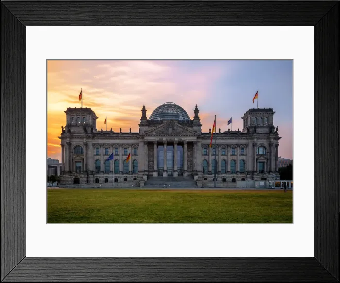 Framed Print : Sunrise with the Reichstag Building, Berlin, Germany Framed Print : Sunrise with the Reichstag Building, Berlin, Germany