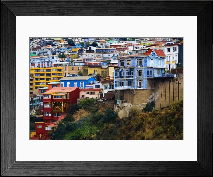 Framed Print : View Of Cerro Artilleria & Casa Artiller'a N 156, Valpara'so, Chile, South America Framed Print : View Of Cerro Artilleria & Casa Artiller'a N 156, Valpara'so, Chile, South America
