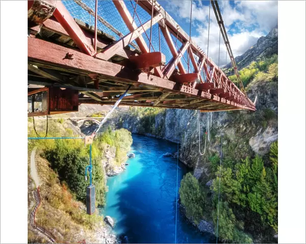 Kawarau River & Suspension Bridge, Queenstown, NZ