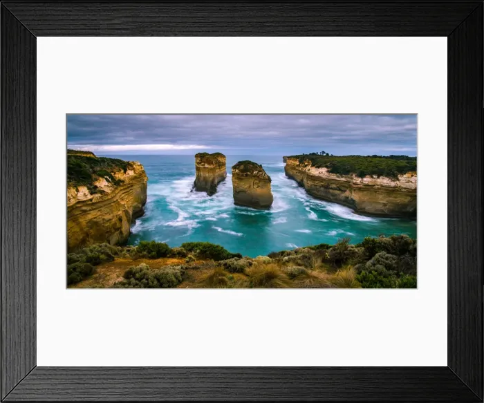 Framed Print : Island Archway at Great Ocean Road after been collapse