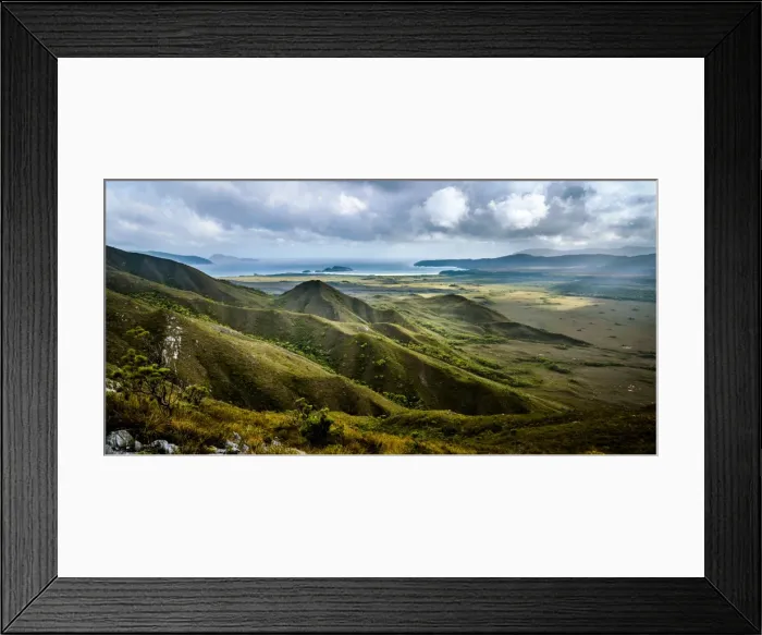 Framed Print : View to Luisa Bay and Cox Bright from Ironbound Range at South Coast track, Southwest Tasmania Framed Print : View to Luisa Bay and Cox Bright from Ironbound Range at South Coast track, Southwest Tasmania