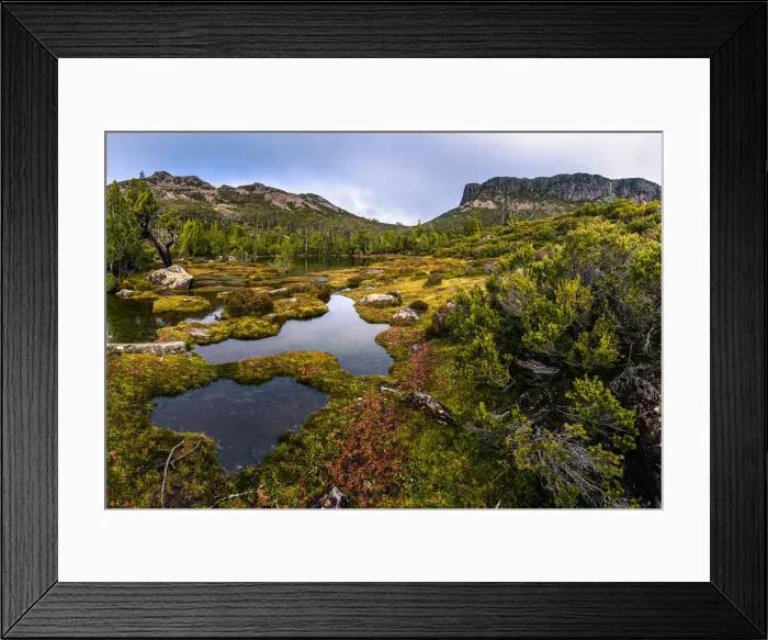 Framed Print : King Davis Peak and Mount Ophel in Walls of Jerusalem National Park, Tasmania in Walls of Jerusalem National Park, Tasmania