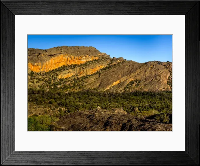 Framed Print : Mount Stapylton in Grampians National Park, Victoria Framed Print : Mount Stapylton in Grampians National Park, Victoria