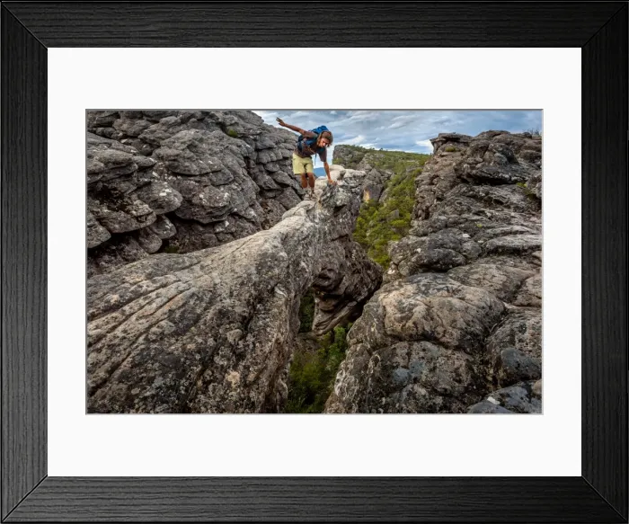 Framed Print : Natural arch in Wonderland range in Grampians National Park, Victoria Framed Print : Natural arch in Wonderland range in Grampians National Park, Victoria
