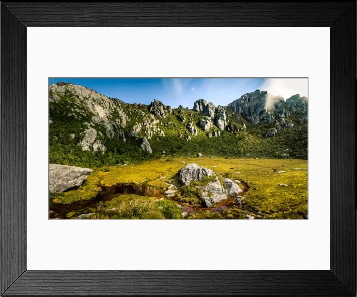 Framed Print : Lake Oberon Basin with mt Oberon to the left and mt Sirius to the left