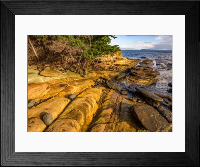 Framed Print : Painted Cliffs of Maria Island, Tasmania Framed Print : Painted Cliffs of Maria Island, Tasmania